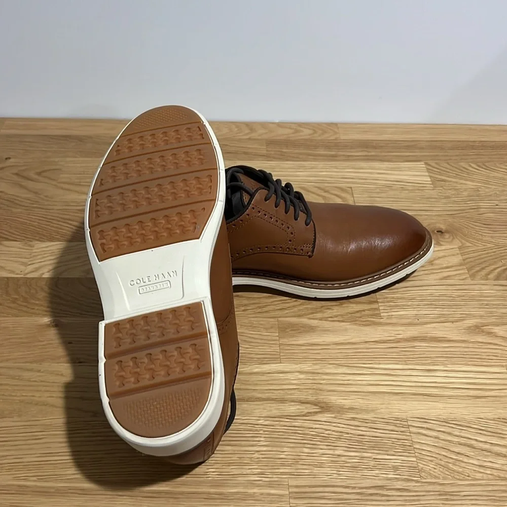Brand new pair of men’s Cole Haan Go to plain toe Oxford size 9.5 - Picture 5 of 5
